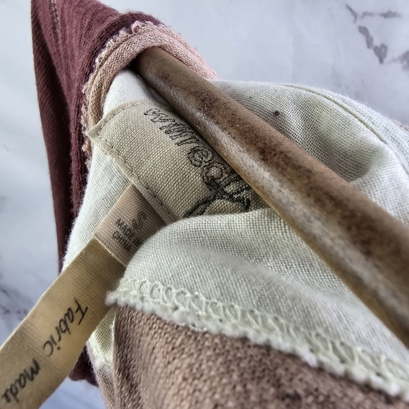 Wilfred Free Cardigan Women Small Red Button Lightweight Top Slouchy Aritzia - Picture 10 of 12